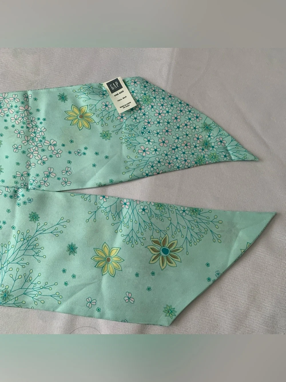 Gap 100% Silk Scarf Bandanna Fashion Blue Floral Pattern Necktie Hairband Boho